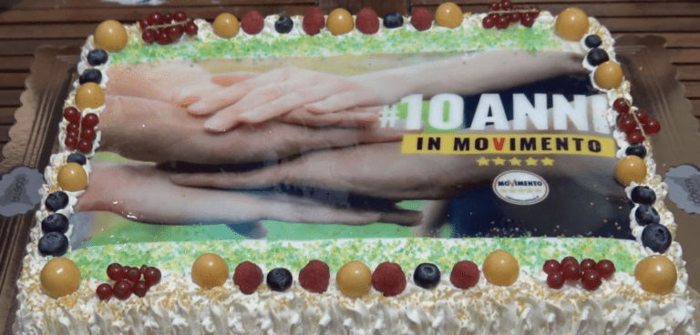 10 ANNI DI MOVIMENTO 5 STELLE