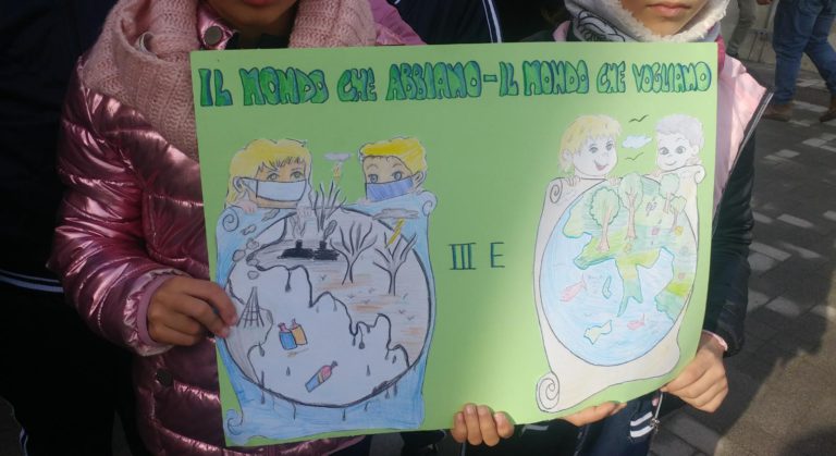 Misterbianco: Oltre 200 Studenti hanno Marciato In Difesa Dell’Ambiente