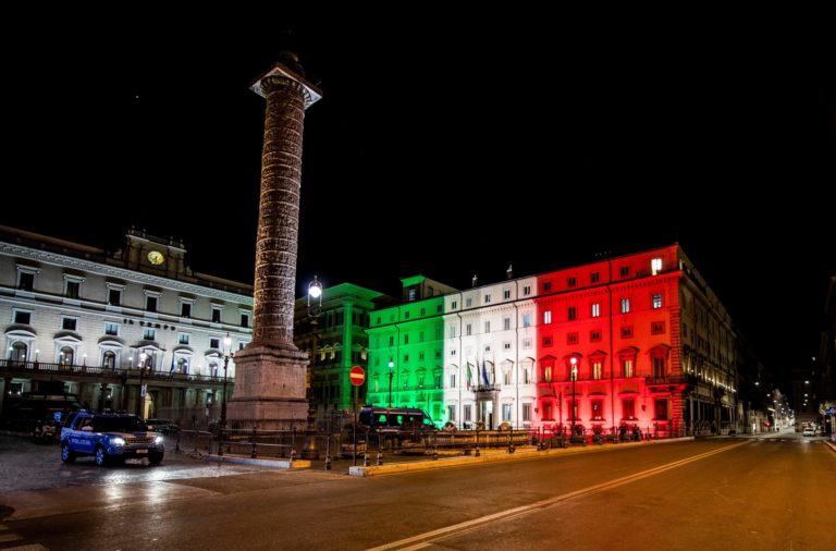 Domenica di “doppia festività”: Festa della Repubblica e Corpus Domini