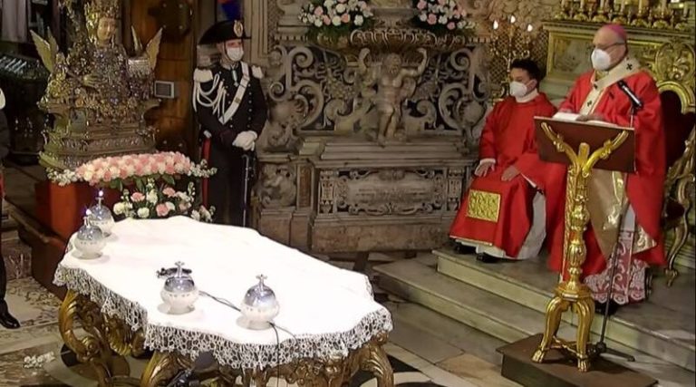 Festa di Sant’Agata: Il Vescovo Gristina “ comportamento responsabile, composto e maturo dei devoti”