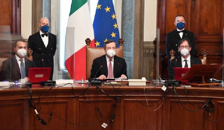 NUOVO DECRETO, NUOVI SOSTEGNI. Grande attesa per il nuovo Decreto Sostegni: prorogato blocco dei licenziamenti e possibile cancellazione cartelle esattoriali.