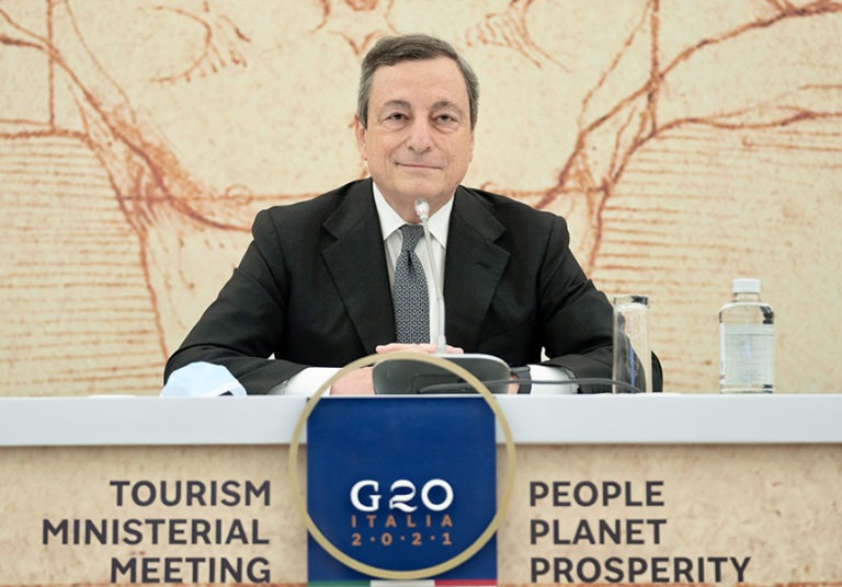 Draghi ai turisti stranieri: «non vediamo l’ora di accogliervi di nuovo»