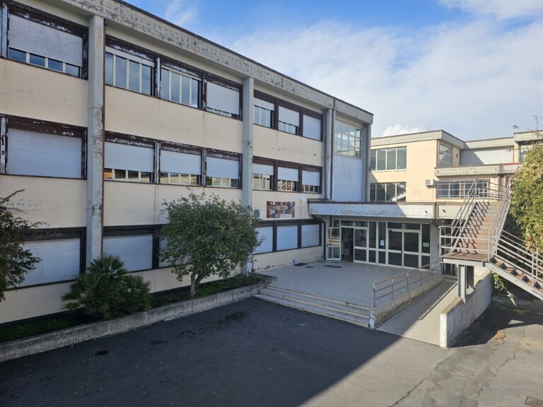 Acireale, scuola serale al “Brunelleschi”.Grassi:”bellissima opportunità”
