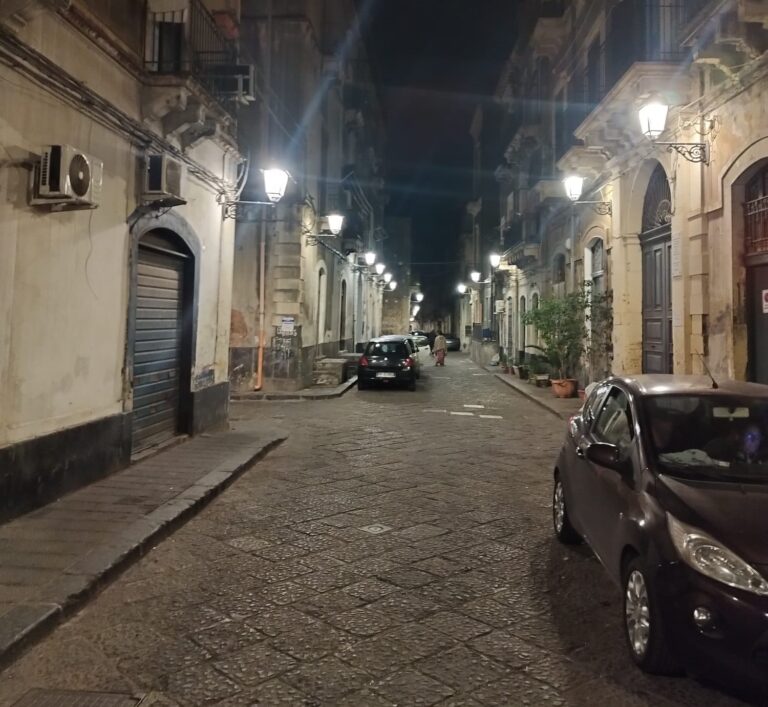 San Berillo, impianto pubblico di illuminazione riparato.Bassini:”i cittadini chiamano, il Municipio risponde”