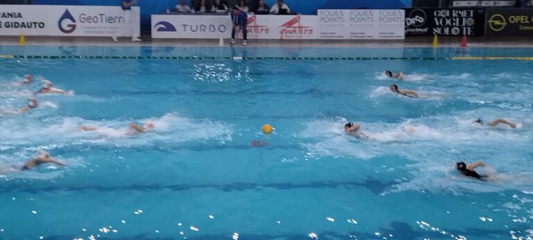 Pallanuoto, l’Orizzonte va in finale, la Brizz si salva