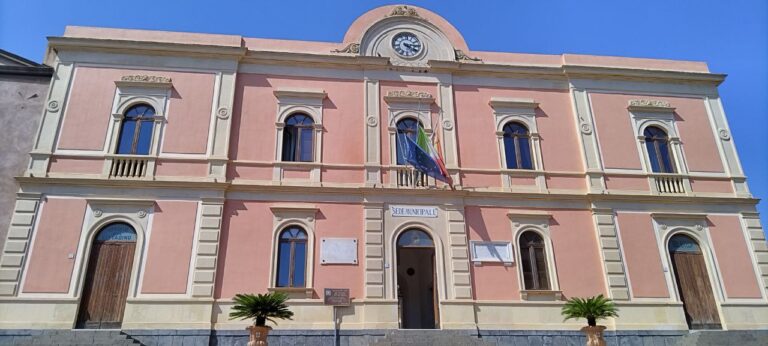 Aci Catena, sfiducia alla prima cittadina Ferro: 12 voti su 15 votanti