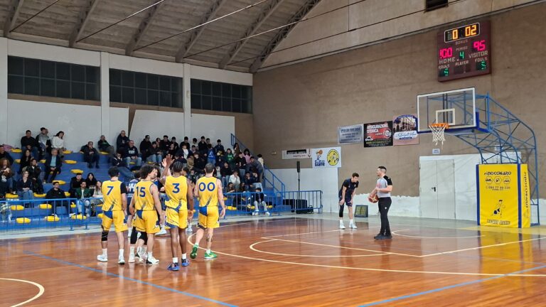 Il Basket Giarre stende la Dierre Reggio Calabria: 102-95