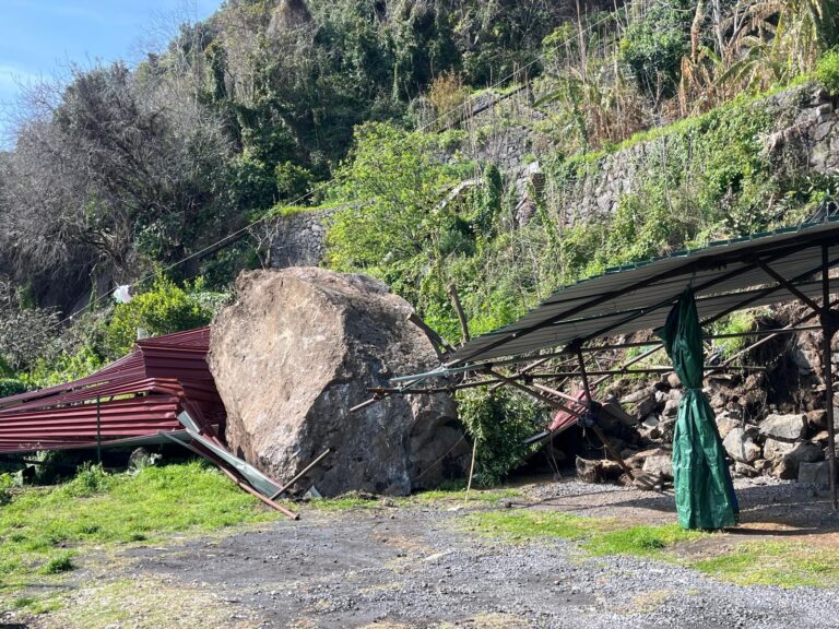 Distacco della Timpa, il sopralluogo tecnico e istituzionale:”Interdetta per ragioni di sicurezza”