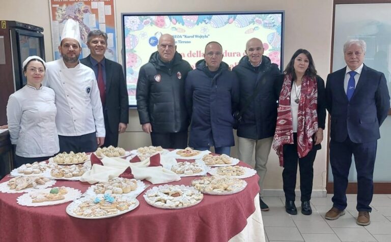 Il IV Municipio celebra le tradizioni: grande successo per la sagra della cuddura al plesso tirreno