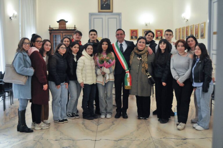 Caltagirone, 3 nuove cittadine italiane:”Arricchimento”