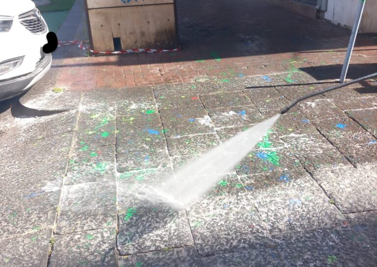 Catania, bonifica di largo Pilo post vandalismi: le operazioni effettuate