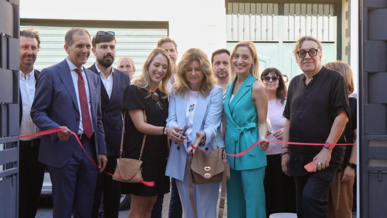 Catania, inaugurato il progetto “Moda Operandi”: sartoria sociale e hub d’inclusione