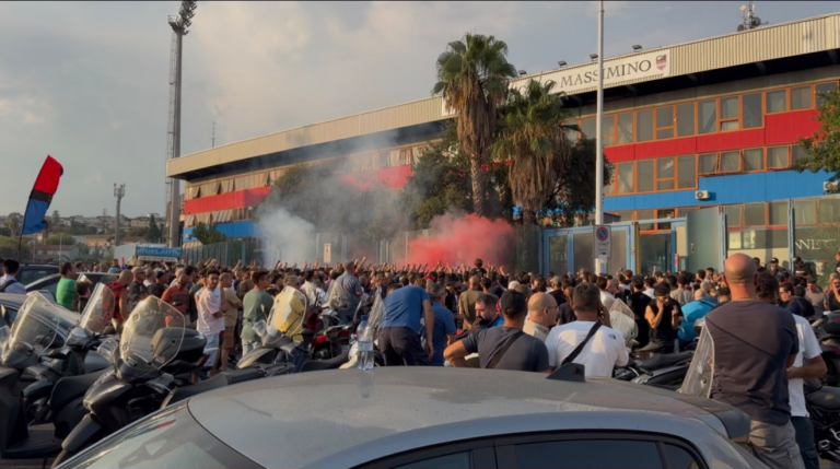 Grella a colloquio con i tifosi: «si prenda l’impegno davanti a tutta la città». Fideiussione pagata dopo tre giorni
